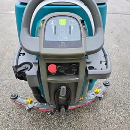 2019 Tennant T500 Scrubber