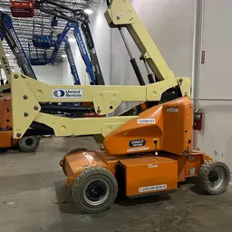 2017 JLG E400AJPN Articulating Boom Lift