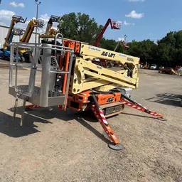 2017 JLG X600AJ Atrium Lift