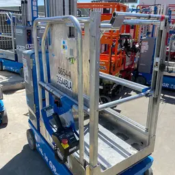 2016 Genie GR-20 Self-Propelled One-Person Lift