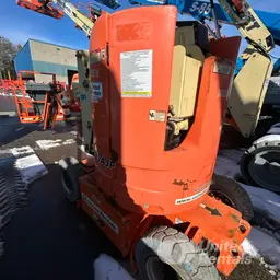 2013 JLG E300AJP Articulating Boom Lift