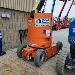 2018 JLG E300AJP Articulating Boom Lift