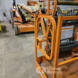 2017 JLG E450AJ Articulating Boom Lift