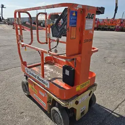 2017 JLG 1230ES Self-Propelled One-Person Lift