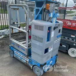 2015 Genie GR-12 Self-Propelled One-Person Lift