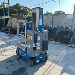 2018 Genie GR-20 Self-Propelled One-Person Lift