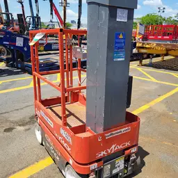 2018 Skyjack SJ16 Self-Propelled One-Person Lift