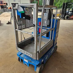 2016 Genie GR-20 Self-Propelled One-Person Lift