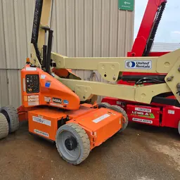 2017 JLG E450AJ Articulating Boom Lift