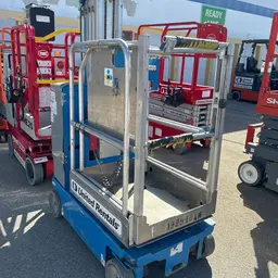 2017 Genie GR-20 Self-Propelled One-Person Lift