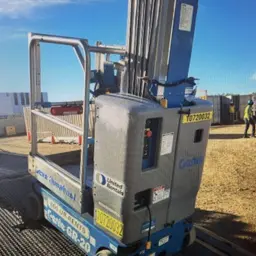 2018 Genie GR-20 Self-Propelled One-Person Lift