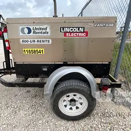 2023 Lincoln Electric VANTAGE 322 Welder
