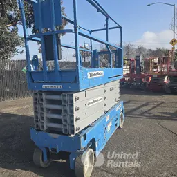 2017 Genie GS-3232 Scissor Lift