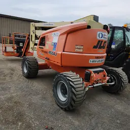 2017 JLG 450AJ Articulating Boom Lift