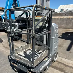 2019 JLG 20MVL Self-Propelled One-Person Lift