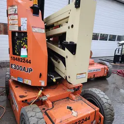 2016 JLG E300AJP Articulating Boom Lift