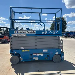 2017 Genie GS-3232 Scissor Lift