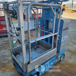 2015 Genie GR-12 Self-Propelled One-Person Lift