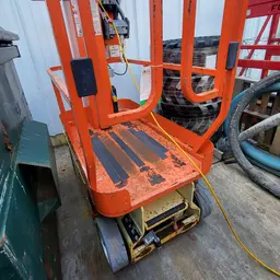 2018 JLG 1230ES Self-Propelled One-Person Lift