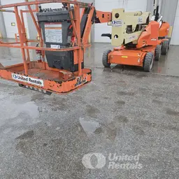 2017 JLG E450AJ Articulating Boom Lift