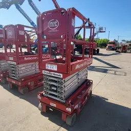 2018 MEC MICRO 19 Scissor Lift