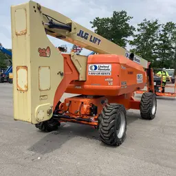 2014 JLG 800AJ Articulating Boom Lift