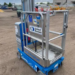 2016 Genie GR-20 Self-Propelled One-Person Lift