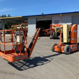 2018 JLG E300AJP Articulating Boom Lift