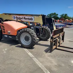 2018 JLG 742 Forklift