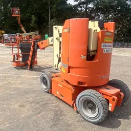 2016 JLG E300AJP Articulating Boom Lift