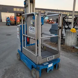 2016 Genie GR-20 Self-Propelled One-Person Lift
