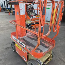 2017 JLG 1230ES Self-Propelled One-Person Lift