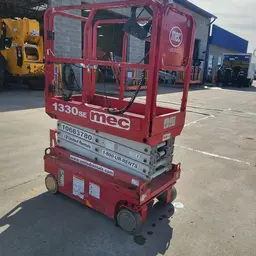 2017 MEC 1330SE Scissor Lift