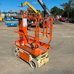 2014 JLG 1230ES Self-Propelled One-Person Lift