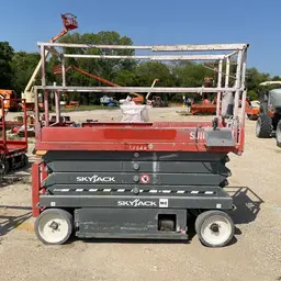 2017 Skyjack SJIII3226 Scissor Lift
