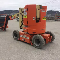 2013 JLG E300AJP Articulating Boom Lift