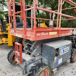 2017 Skyjack SJ6832RT Rough Terrain Scissor Lift