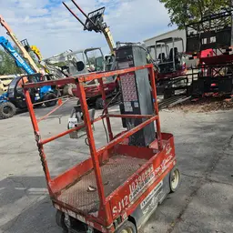 2015 Skyjack SJ12 Self-Propelled One-Person Lift