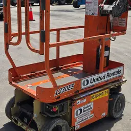 2016 JLG 1230ES Self-Propelled One-Person Lift