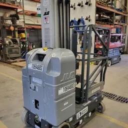 2017 JLG 20MVL Self-Propelled One-Person Lift