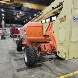 2015 JLG 800AJ Articulating Boom Lift