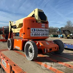 2017 JLG E450AJ Articulating Boom Lift