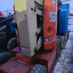 2014 JLG E300AJP Articulating Boom Lift