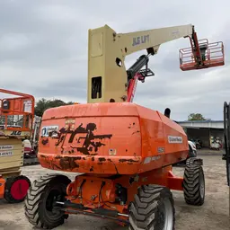 2017 JLG 860SJ Boom Lift