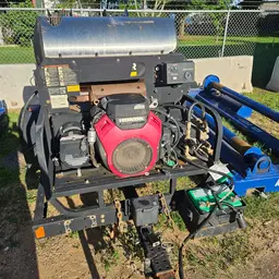 2021 KARCHER TRK-2500 HDS 4. Pressure Washer