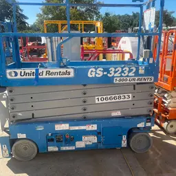 2017 Genie GS-3232 Scissor Lift